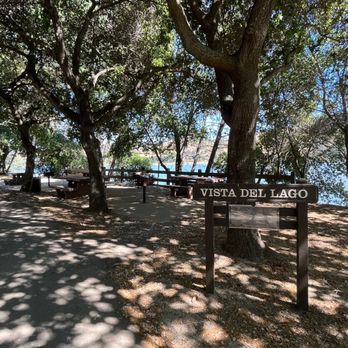 Del Valle Regional Park - Picnic area on the west side of the lake - Parks Near Me - Livermore, California
