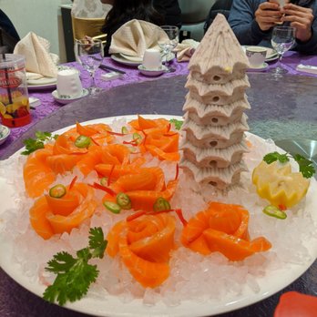 Golden Lake Pavilion - Salmon sashimi appetizer platter, $2/pc - Dim Sum Near Me - Flushing, New York