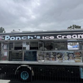 Ponchs Ice Cream - Outside - Ice Cream & Frozen Yogurt Near Me - Glendale, California