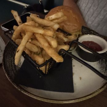 The Pressroom - Burger with fries - Cocktail Bars Near Me - San Jose, California The Pressroom - Burger with fries - Cocktail Bars Near Me - San Jose, California