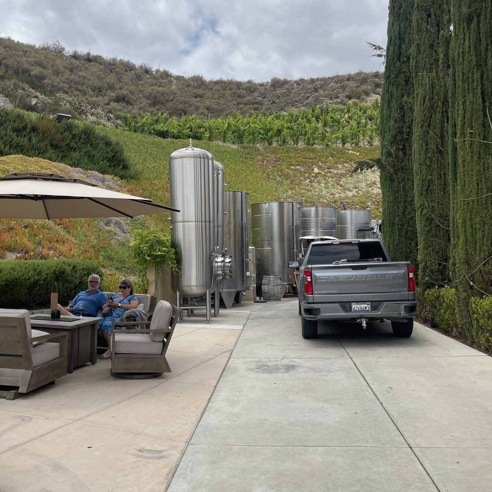 Oak Mountain Winery - Wineries Near Me - Temecula, California