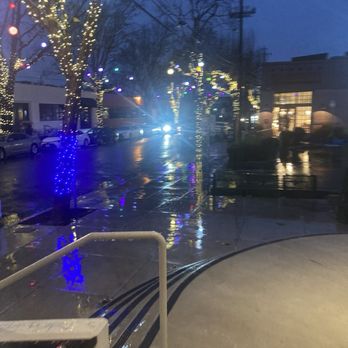 Fourth Street Shops - Shopping Centers Near Me - Berkeley, California