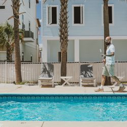 Gemini Pool Cleaning