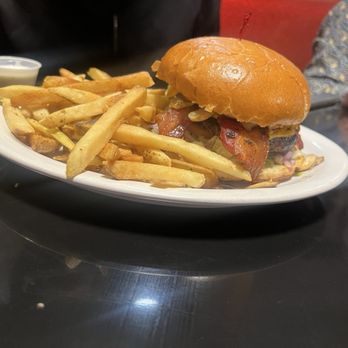 Hot Rod Diner - Bacon Cheese Burger was FIRE & so filling - Diners Near Me - Ceres, California