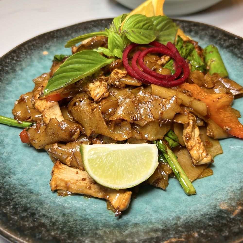 Krabi Thai Cuisine - Thai Near Me - Toronto, Ontario Krabi Thai Cuisine - Thai Near Me - Toronto, Ontario
