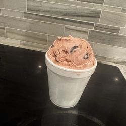 Scoops Ice Cream Parlor - Three scoops of Black Cherry! Yum!!