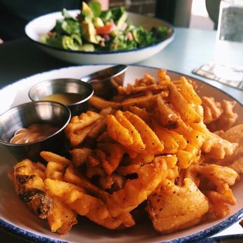 Elm Street Taproom - Waffle fries - American Near Me - Somerville, Massachusetts