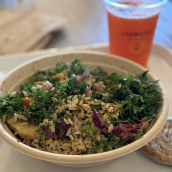 Farmside Kitchen - Cary Waverly Place - Root veggies bowl with chicken and strawberry rosemary lemonade - Desserts Near Me - Cary, North Carolina
