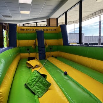 The Playground - Racing game trying to collect the balls - Indoor Playcenter Near Me - La Mesa, California