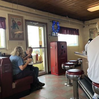 The Lemon Drop - Front door - Burgers Near Me - Anderson, Indiana