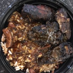 The Islands Caribbean Cookshop - Jerk chicken lunch