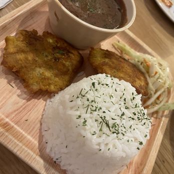 Lior's Cafe - a plate of food with rice and beans - Haitian Near Me - Chicago, Illinois Lior's Cafe - a plate of food with rice and beans - Haitian Near Me - Chicago, Illinois