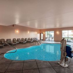 Baymont by Wyndham Rapid City - Pool - indoor