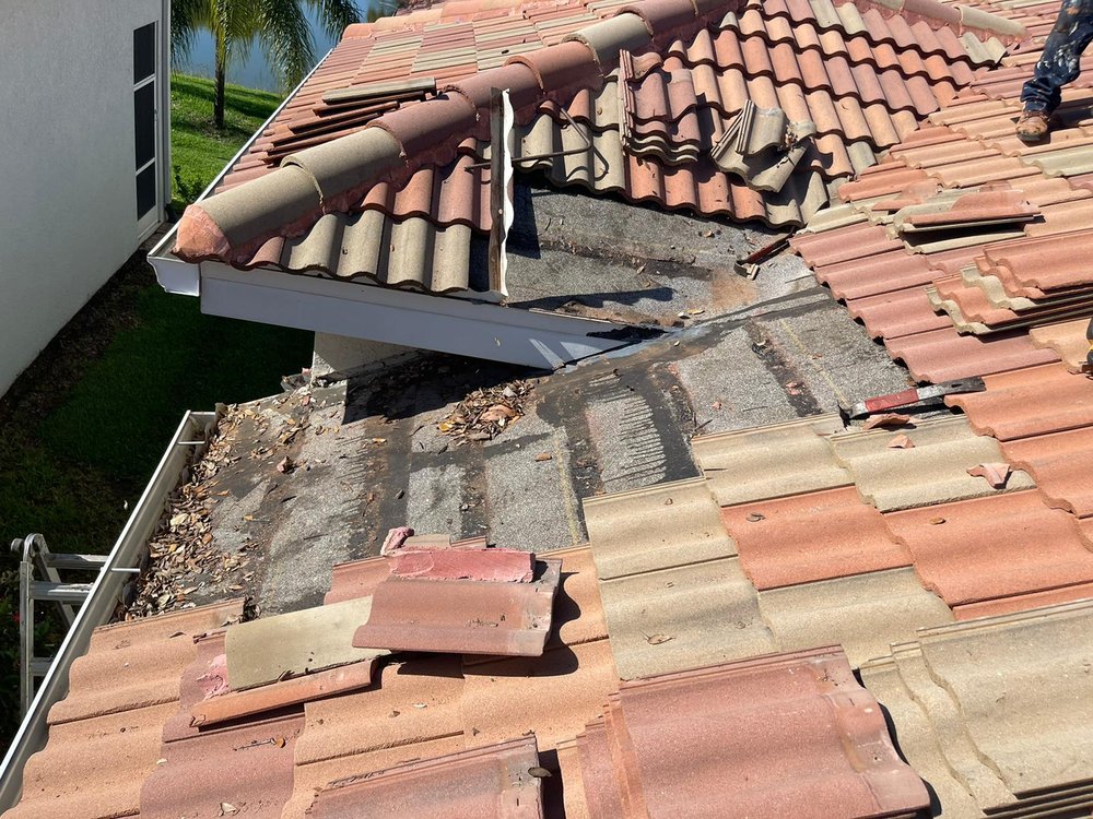 Slide of S & R Roofing Services LLC