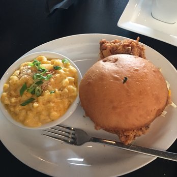24 Diner - Diners Near Me - Austin, Texas