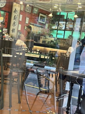 Loy Kee Best Chicken Rice by null