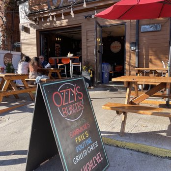 Ozzy's Burgers - Toronto - Ozzy's Burgers - storefront - Burgers Near Me - Toronto, Ontario Ozzy's Burgers - Toronto - Ozzy's Burgers - storefront - Burgers Near Me - Toronto, Ontario