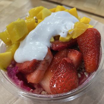 Playa Bowls - Yuzu ocean bowl - Juice Bars & Smoothies Near Me - New York, New York Playa Bowls - Yuzu ocean bowl - Juice Bars & Smoothies Near Me - New York, New York