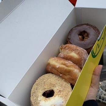 Lee's Donuts - Donuts Near Me - Vancouver, British Columbia