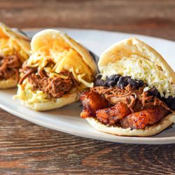 Doggi's Arepa Bar