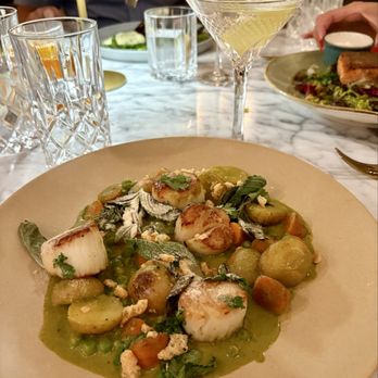 ELDO - Scallops in green curry - Seafood Near Me - El Dorado Hills, California ELDO - Scallops in green curry - Seafood Near Me - El Dorado Hills, California