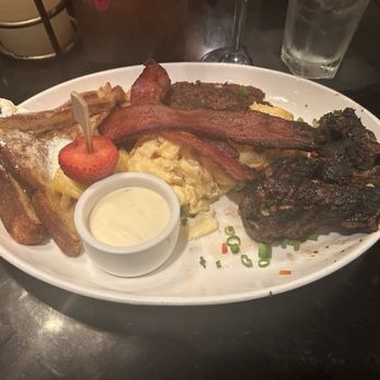 The Park at 14th - Brunch Platter - Bars Near Me - Washington, DC, District of Columbia
