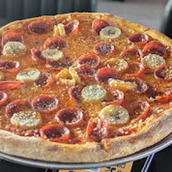 Perla's Pizza - Cocktail Bars Near Me - Winter Park, Florida Perla's Pizza - Cocktail Bars Near Me - Winter Park, Florida