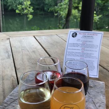 Abingdon Vineyards - Wine flight - Wine Tasting Room Near Me - Abingdon, Virginia Abingdon Vineyards - Wine flight - Wine Tasting Room Near Me - Abingdon, Virginia
