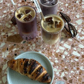 Cafe Du Bey - Chocolate croissant, Latte, purple drink - Coffee & Tea Near Me - Miami Beach, Florida