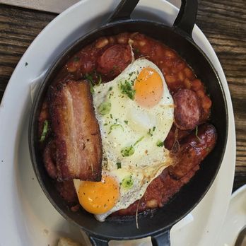 Medina Cafe - Cassoulet - Breakfast & Brunch Near Me - Vancouver, British Columbia
