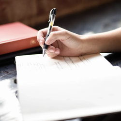 Learn with Charlotte - I assist with college applications, from brainstorming essay ideas to finding perfect match schools and more!