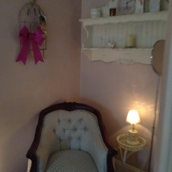 OC Skin Secrets - the visitor/purse chair - Skin Care Near Me - Toluca Lake, California