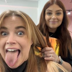 Melanie Crow Hairstylist - Me overly excited for a day in Melanie's salon chair!!