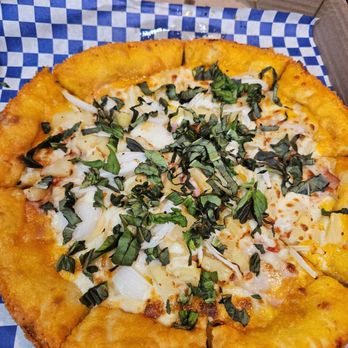 Hello Pizza - Hawaiin pizza with basil too - Pizza Near Me - La Canada Flintridge, California Hello Pizza - Hawaiin pizza with basil too - Pizza Near Me - La Canada Flintridge, California