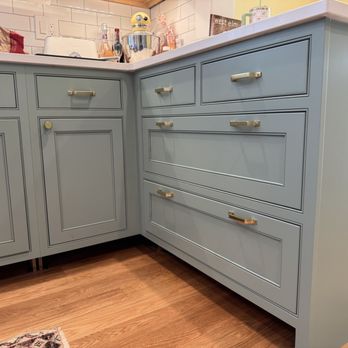 Custom Cabinet Painting - Can't tell which cabinet was repainted. - Painters Near Me Custom Cabinet Painting - Can't tell which cabinet was repainted. - Painters Near Me