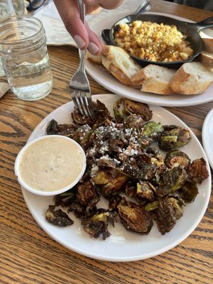 10 Acres Bistro by null