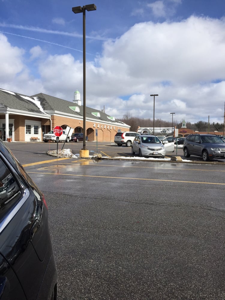 HEINEN’S GROCERY STORE Updated August 2024 19 Reviews 8482 E