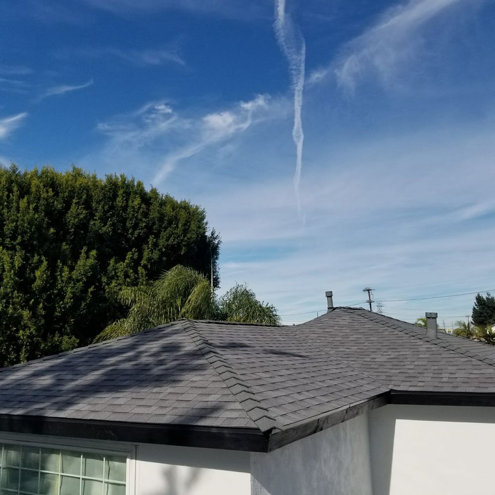 Slide of HUS Roofing