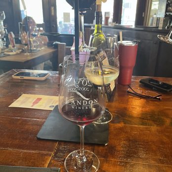 Landon Winery - Wine flight - Wineries Near Me - McKinney, Texas Landon Winery - Wine flight - Wineries Near Me - McKinney, Texas