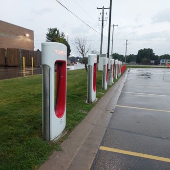 Tesla Supercharger - EV Charging Stations Near Me - Menomonie, Wisconsin Tesla Supercharger - EV Charging Stations Near Me - Menomonie, Wisconsin