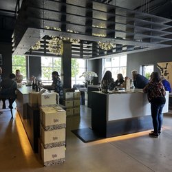 Rotie Cellars SODO - Relaxed environment