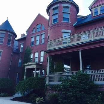 The Centennial Hotel - Hotels Near Me - Concord, New Hampshire