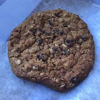 Caffè Nero - Oatmeal raisin cookie - Coffee & Tea Near Me - Cambridge, Massachusetts