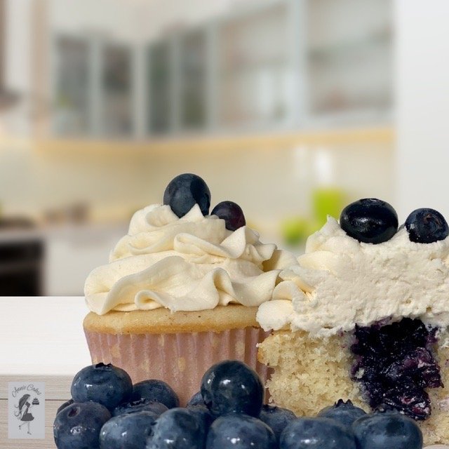 Annie Cakes Logo