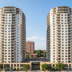 City Place - Exterior Photo of City Place Towers in Downtown London