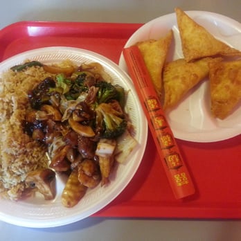 Red Chili Asian Kitchen - Triple delight and crab rangoon - Chinese Near Me - Columbus, Ohio Red Chili Asian Kitchen - Triple delight and crab rangoon - Chinese Near Me - Columbus, Ohio