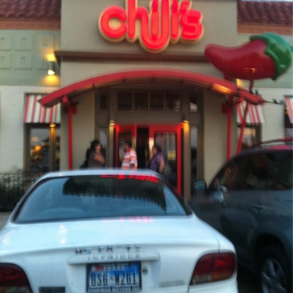 Chili's - Store Front - American Near Me - Dallas, Texas
