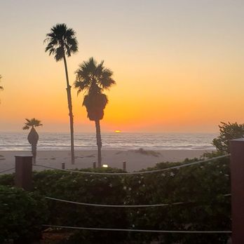 Mandalay Beach - Beaches Near Me - Oxnard, California