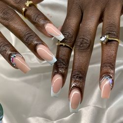 Helen Nail Artist - Refill powder be gorgeous with blue chrome tips design with some little cute diamond
