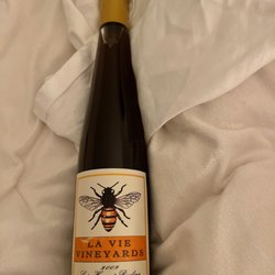 La Vie Vineyards - Honey wine